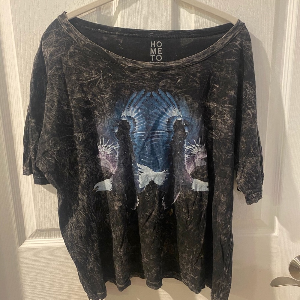 Oversized graphic tee